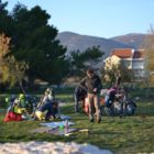 Campement en famille en bord de mer