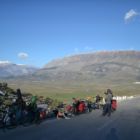 Pause à mi chemin avant le col