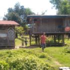 Flo revient d'aller chercher de l'eau