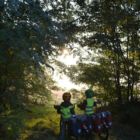 Prêt à partir à l'assaut de la forêt magique