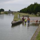 Tentative de baignade des cousins