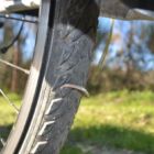 Un clou rencontré par mégarde