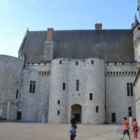 La cour du chateau de Sully