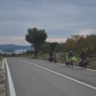 Les deux familles sur la route